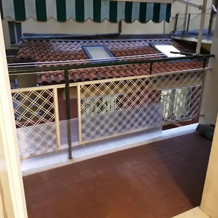 Апартаменти La Casa Di Annarella Санремо